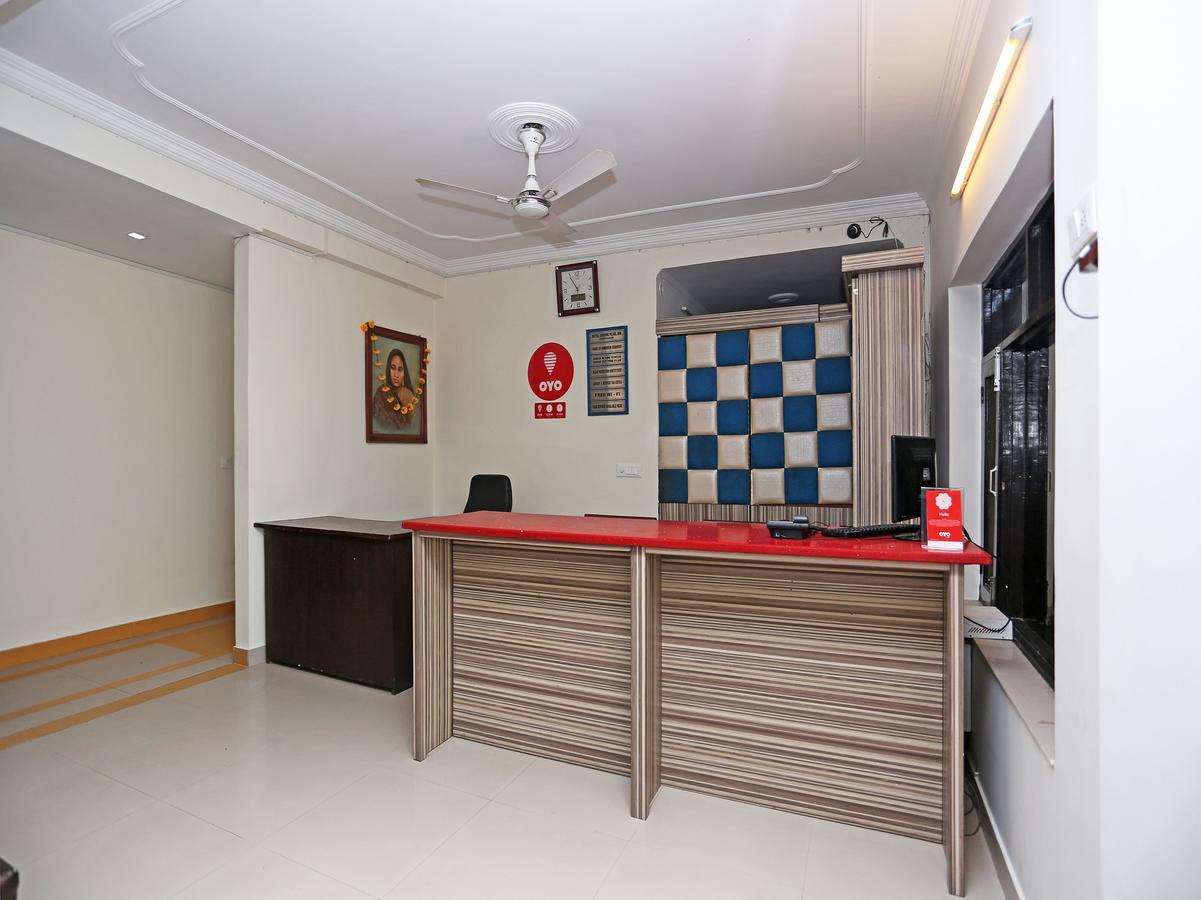 Oyo 10425 Queens Pearl Inn Dehradun Esterno foto